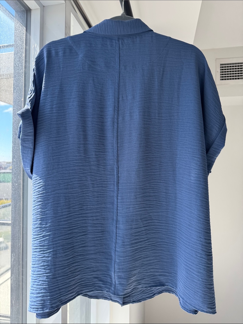 RW&CO Blue Textured Short-Sleeve Button-Up Shirt - Picture 3 of 4